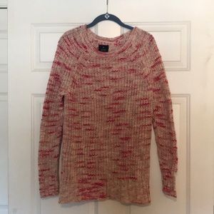 American Eagle Pink Jegging sweater
